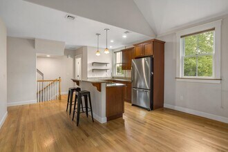 699 Middle Street in Portsmouth, NH - Building Photo - Building Photo