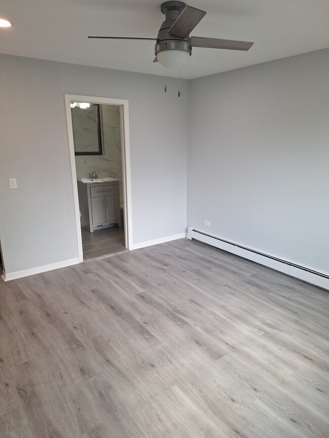 2419 Ogden Ave in Downers Grove, IL - Building Photo - Building Photo