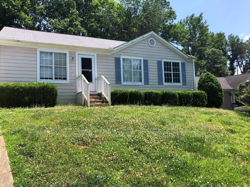 5918 Running Deer Rd in Charlotte, NC - Building Photo