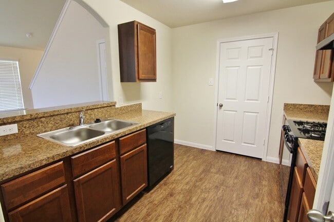 8938 Santo Domingo in Houston, TX - Building Photo - Building Photo