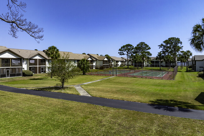 Regency Pines in Rockledge, FL - Foto de edificio - Building Photo