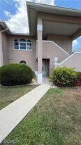28 Cosmopolitan Dr in Lehigh Acres, FL - Building Photo
