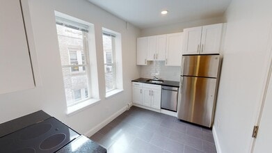 134 Sutherland Rd, Unit I in Boston, MA - Building Photo - Building Photo
