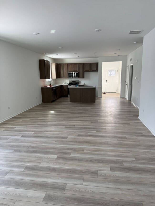 7603 Honeysuckle Ln in Joliet, IL - Foto de edificio - Building Photo