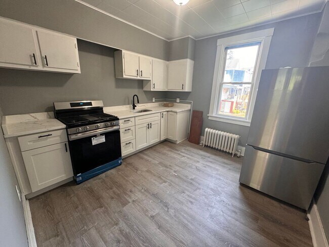 602 Brinton Ave-Unit -602 in Trafford, PA - Building Photo - Building Photo