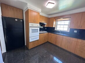 46 Union Ave in Little Ferry, NJ - Building Photo - Building Photo