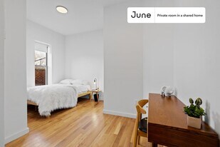 Room in Shared 4.0 bed/2 bath home in Brooklyn, NY - Building Photo