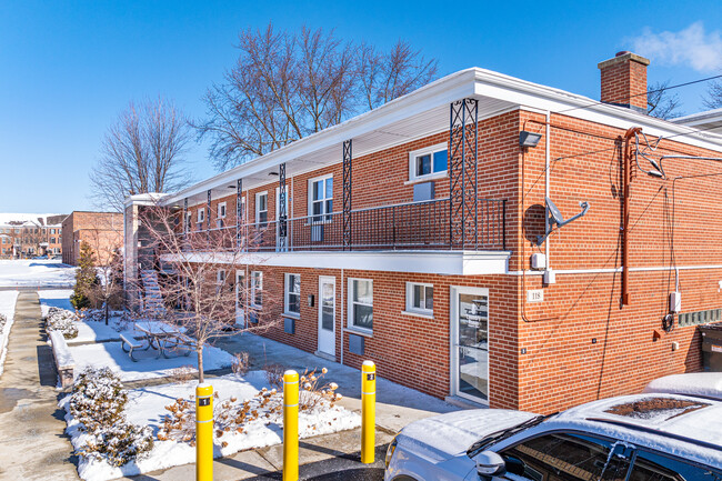 Douglas Avenue Apartments