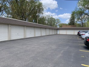 Fairview Apartments in Farmington, MN - Building Photo - Building Photo