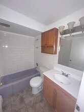 11635 S Pulaski Rd in Alsip, IL - Building Photo - Building Photo