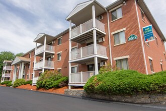 Westford Park Apartments in Lowell, MA - Foto de edificio - Building Photo