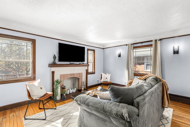 522 W Hudson Ave