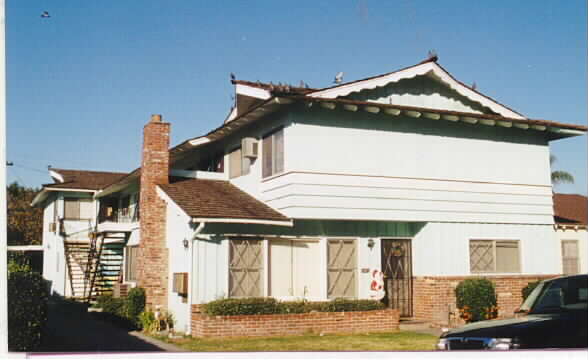 8469 S Gate Ave in South Gate, CA - Building Photo