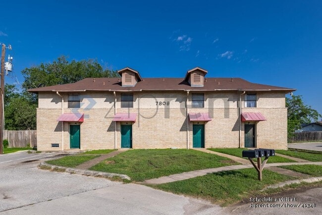 7809 Richard Frank Way in San Antonio, TX - Building Photo - Building Photo