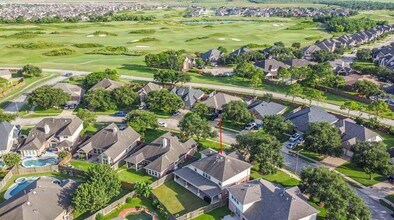 2812 Chinaberry Park Ln in League City, TX - Building Photo - Building Photo