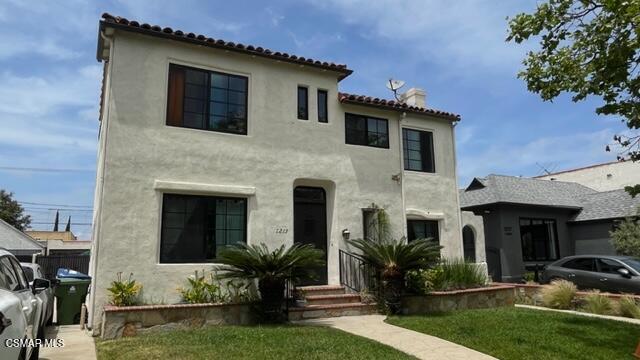 property at 1213 Sycamore Ave