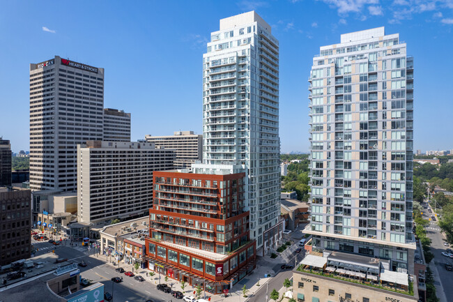 Whitehaus Condominiums in Toronto, ON - Building Photo - Building Photo