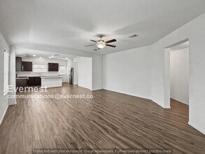 3817 Fort Collins Way in Austin, TX - Building Photo - Building Photo