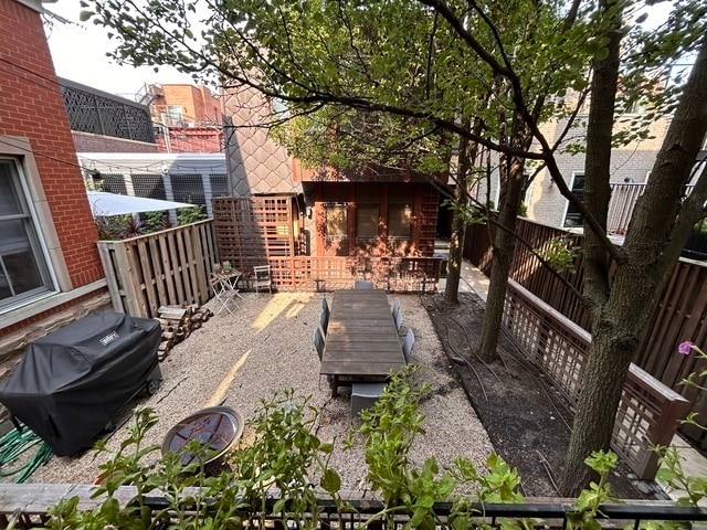 2024 N Clifton Ave in Chicago, IL - Building Photo - Building Photo