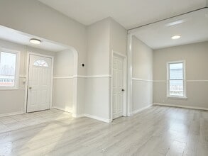 194 Murray St in Chatham, ON - Building Photo - Building Photo