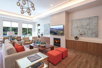 Vista Bella Apartment Homes in Aliso Viejo, CA - Foto de edificio - Building Photo