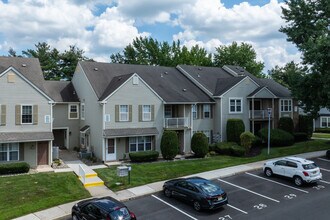 Renaissance Club Condominium Association in Mount Laurel, NJ - Building Photo - Building Photo