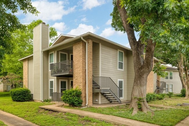 10616 Mellow Meadow Dr in Austin, TX - Foto de edificio - Building Photo