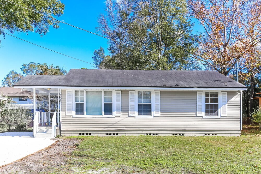 5339 Newcombe Rd in Jacksonville, FL - Building Photo