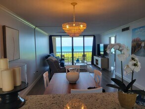 10600 S Ocean Dr, Unit 209 in Jensen Beach, FL - Building Photo - Building Photo