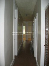 55 Hillside St, Unit 2 in Boston, MA - Foto de edificio - Building Photo