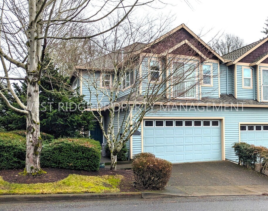 14752 Davis Ln in Lake Oswego, OR - Building Photo