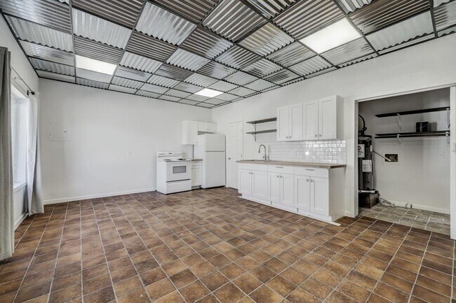 1416 Northwood St photo'