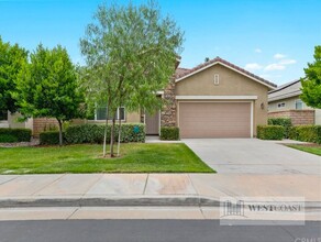 27892 Whisperwood Dr in Menifee, CA - Building Photo - Building Photo