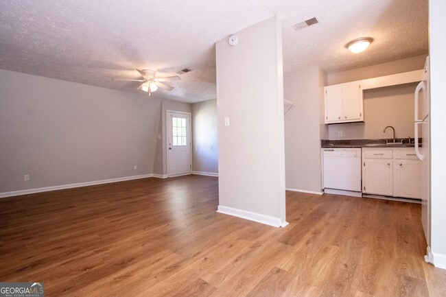 207 Rustwood Dr in Athens, GA - Building Photo - Building Photo