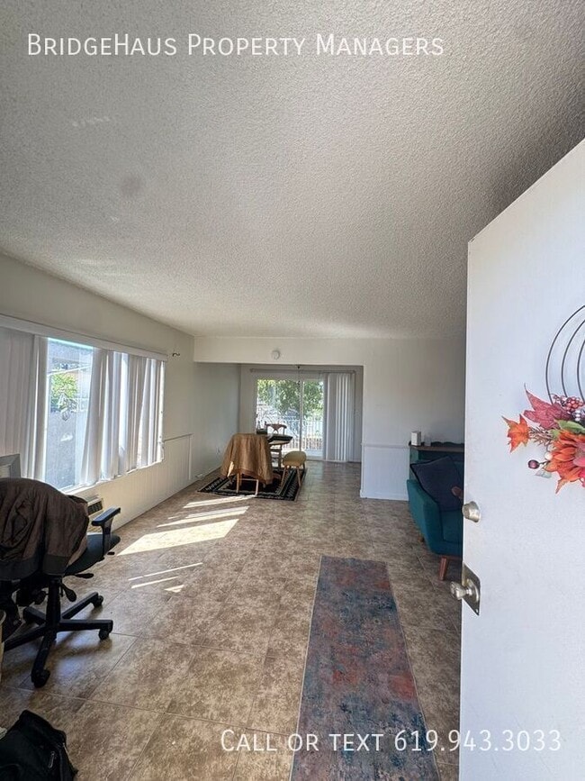 1000 Leslie Rd in El Cajon, CA - Building Photo - Building Photo