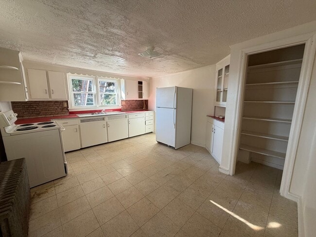 210 S Duke St in York, PA - Building Photo - Building Photo