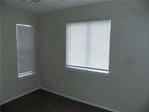 13704 Harris Ridge Blvd in Pflugerville, TX - Building Photo - Building Photo
