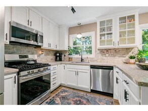 1620 Winnetka Ave N in Minneapolis, MN - Foto de edificio - Building Photo