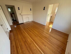 826 Maltman Ave, Unit 828 1/2 in Los Angeles, CA - Building Photo - Building Photo