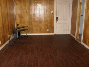 250 N 7th St, Unit garage apt in Beaumont, TX - Building Photo - Building Photo