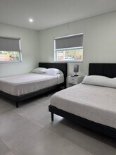 2314 Pinecrest Ct in West Palm Beach, FL - Building Photo - Building Photo