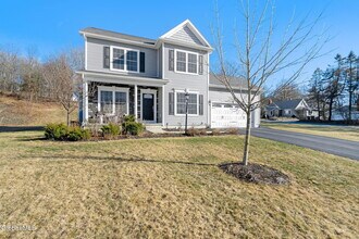 2 Birch Ct in Troy, NY - Building Photo - Building Photo