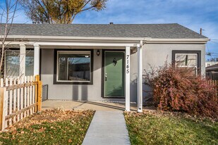 7145 W 16th Pl in Lakewood, CO - Building Photo