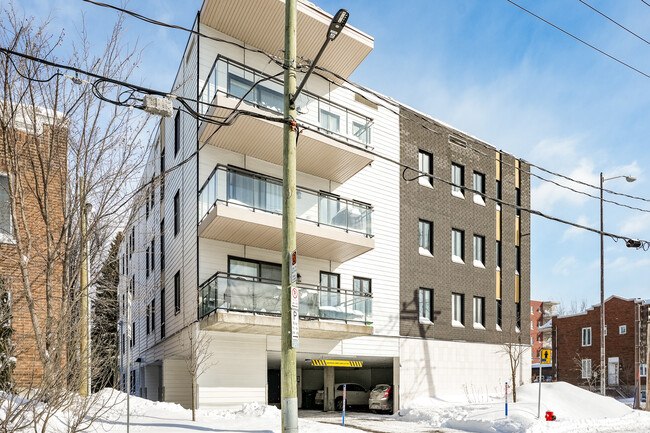 1115 18E Rue in Québec, QC - Building Photo - Building Photo