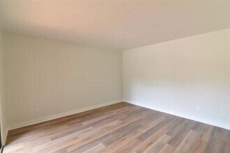 2156 Claremont Ln in Tallahassee, FL - Building Photo - Building Photo