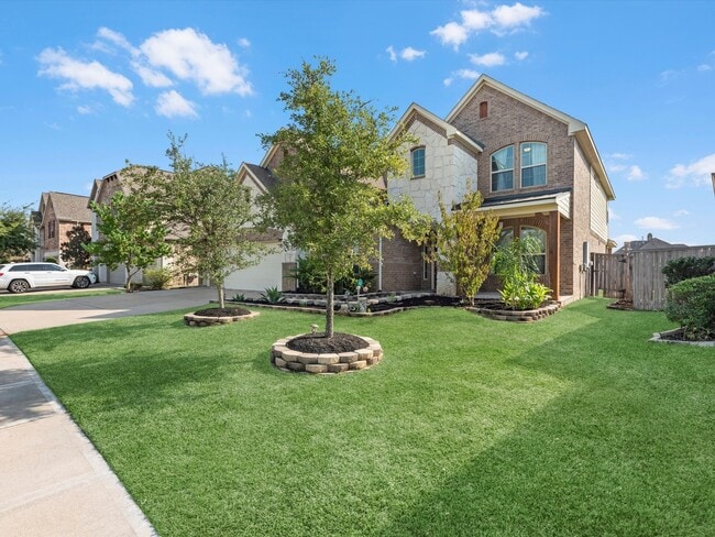 property at 2311 Cranbrook Ridge Ln