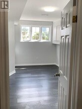 7153 Kelly Dr in Niagara Falls, ON - Building Photo - Building Photo