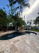 335 Cornell Dr in Lake Worth Beach, FL - Building Photo - Building Photo