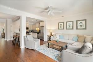 203 Reserve Ln in St. Simons Island, GA - Foto de edificio - Building Photo