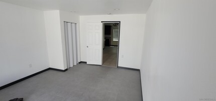 8906 Carlton Oaks Dr in Santee, CA - Building Photo - Building Photo